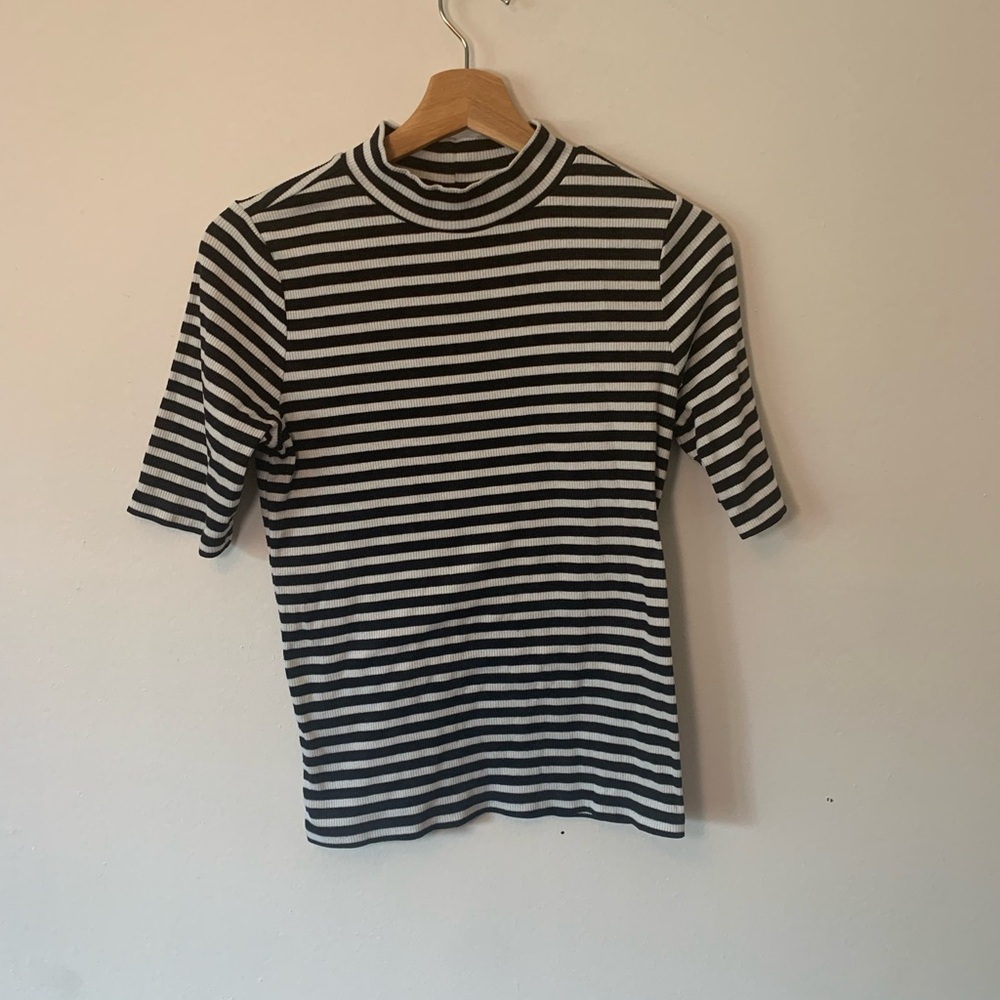 Style and Co turtleneck striped short sleeved tight-fitting shirt